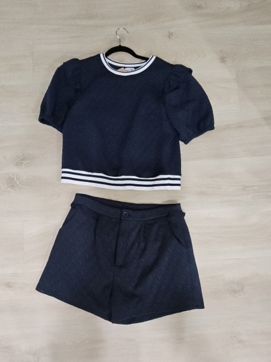 Voy Tops - Navy Short Set with Striped Trim|| Size LARGE